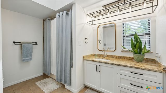 1817 Kuehler Avenue, New Braunfels, TX 78130