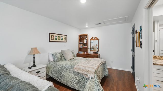 1817 Kuehler Avenue, New Braunfels, TX 78130