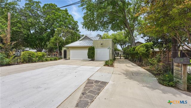 1817 Kuehler Avenue, New Braunfels, TX 78130