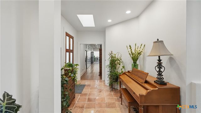 1817 Kuehler Avenue, New Braunfels, TX 78130