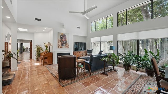 1817 Kuehler Avenue, New Braunfels, TX 78130