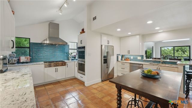 1817 Kuehler Avenue, New Braunfels, TX 78130