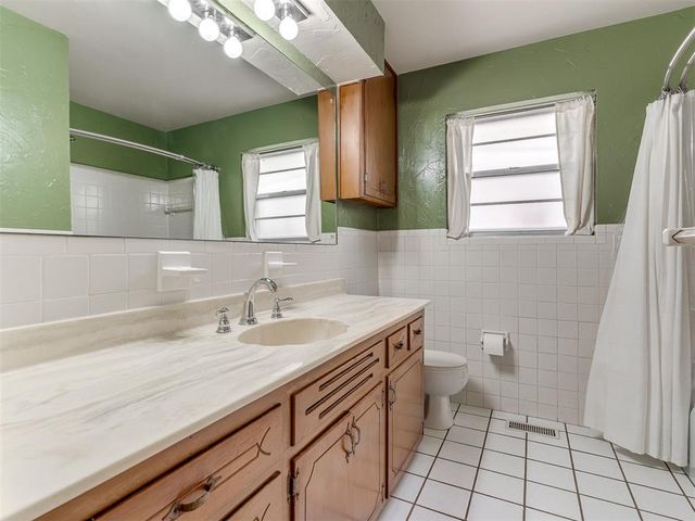 2613 N Vermont Avenue, Oklahoma City, OK 73107