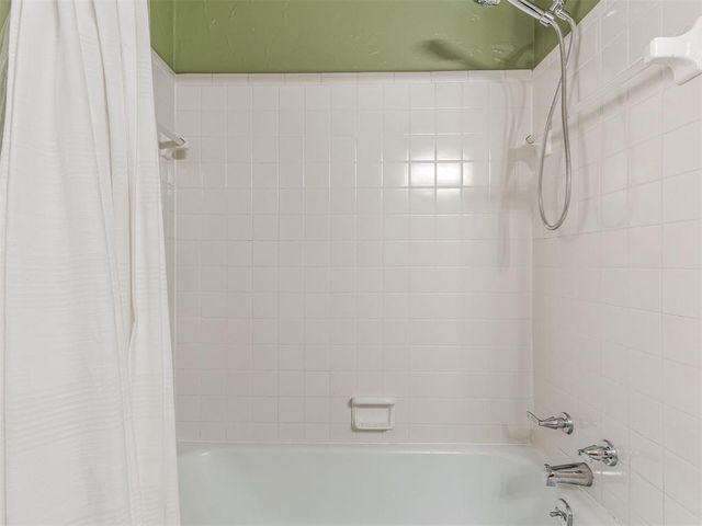 2613 N Vermont Avenue, Oklahoma City, OK 73107