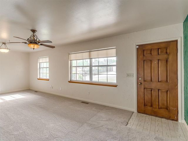 2613 N Vermont Avenue, Oklahoma City, OK 73107