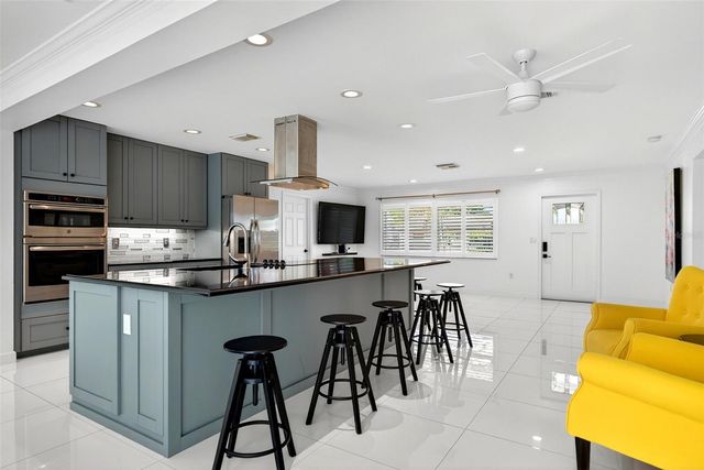 5641 ANTIETAM DRIVE, Sarasota, FL 34231