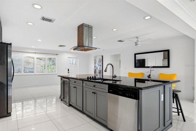 5641 ANTIETAM DRIVE, Sarasota, FL 34231