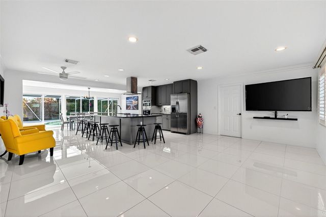 5641 ANTIETAM DRIVE, Sarasota, FL 34231