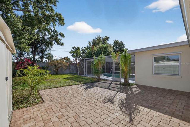 5641 ANTIETAM DRIVE, Sarasota, FL 34231