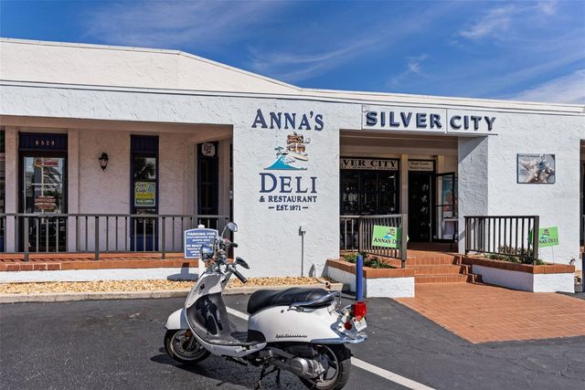 5641 ANTIETAM DRIVE, Sarasota, FL 34231