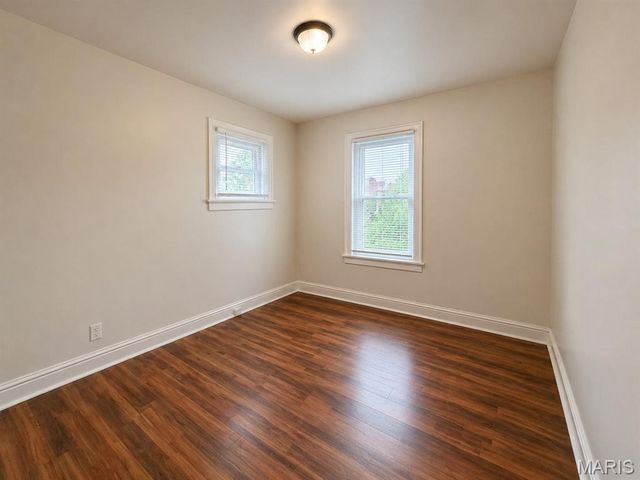 3860 Neosho Street, St Louis, MO 63116