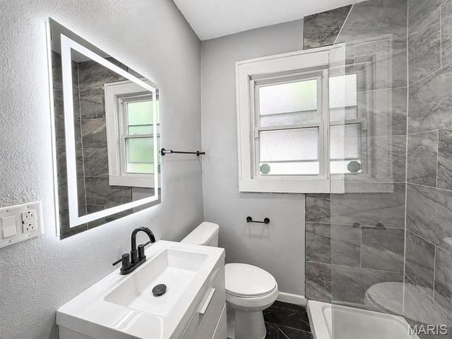 3860 Neosho Street, St Louis, MO 63116