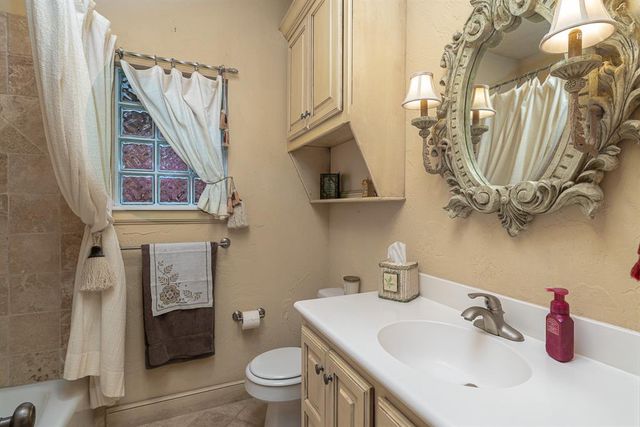 16024 Traditions Boulevard, Edmond, OK 73013