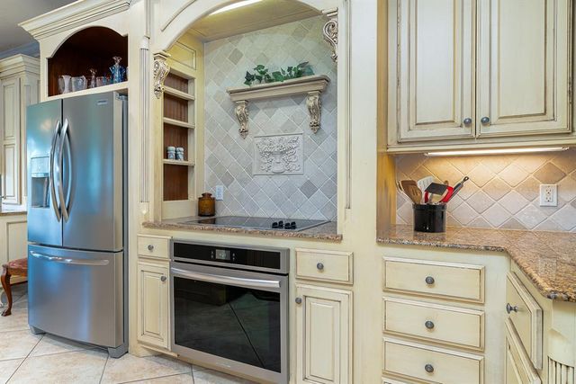 16024 Traditions Boulevard, Edmond, OK 73013