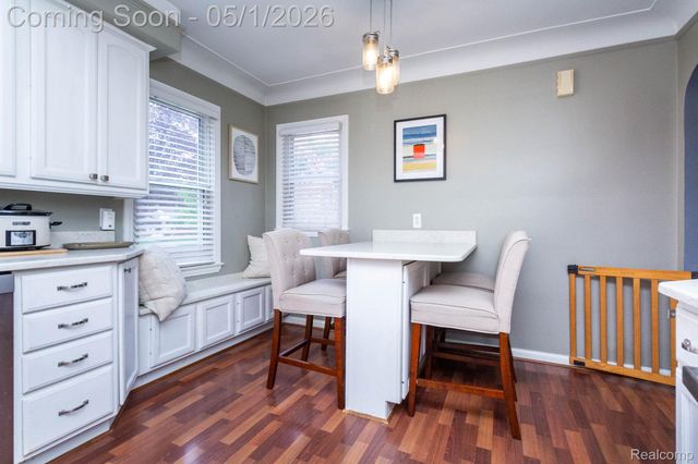 15289 Cleveland Avenue, Allen Park, MI 48101