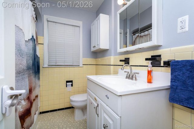 15289 Cleveland Avenue, Allen Park, MI 48101