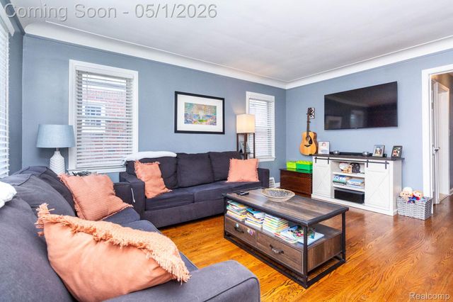 15289 Cleveland Avenue, Allen Park, MI 48101