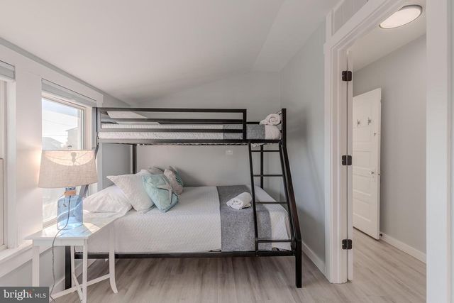 240 W PACIFIC AVE, Villas, NJ 08251