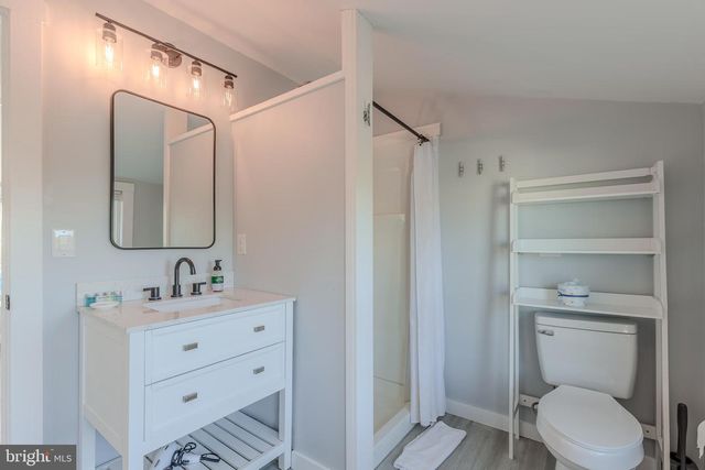 240 W PACIFIC AVE, Villas, NJ 08251