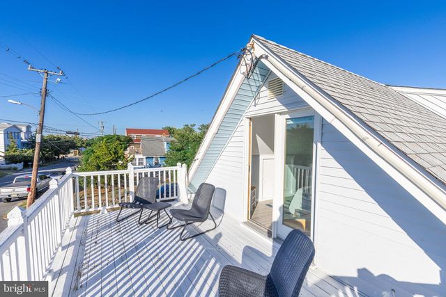 240 W PACIFIC AVE, Villas, NJ 08251