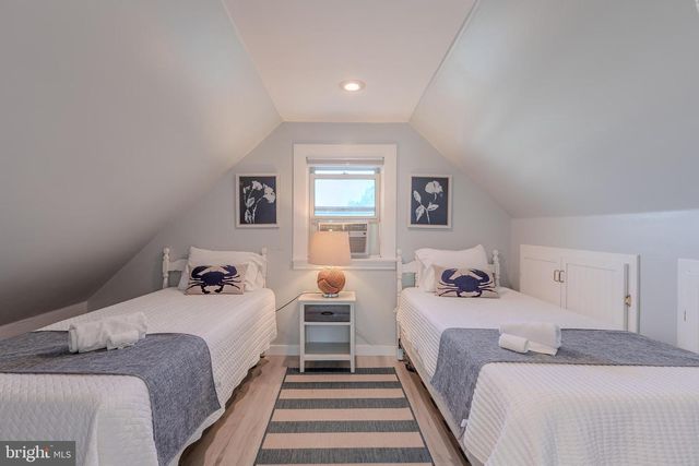 240 W PACIFIC AVE, Villas, NJ 08251