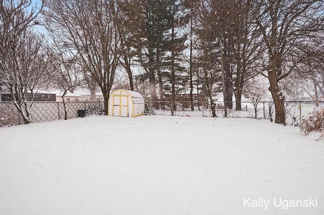 2360 Grove Street, Muskegon, MI 49441