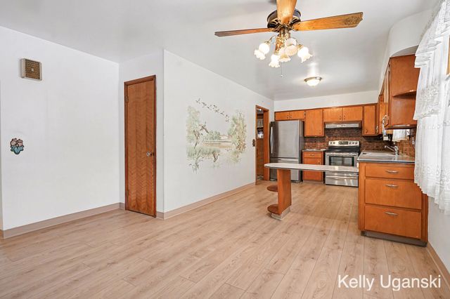 2360 Grove Street, Muskegon, MI 49441