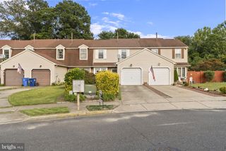 89 RIVER BANK DR, Roebling, NJ 08554