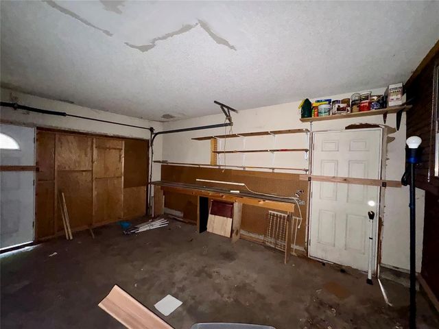 1008 Aspen Court, Moore, OK 73160