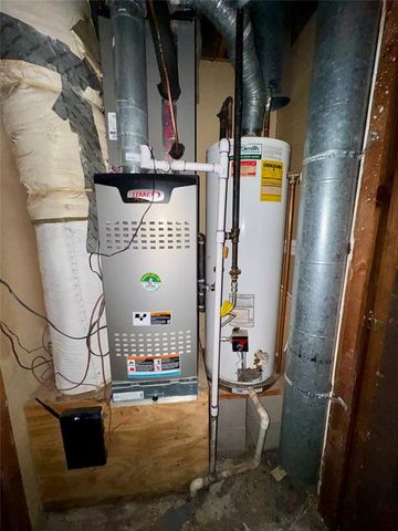 1008 Aspen Court, Moore, OK 73160