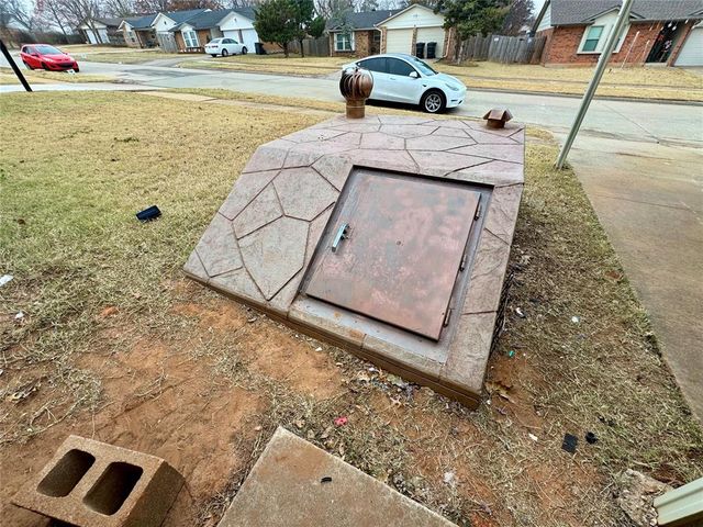 1008 Aspen Court, Moore, OK 73160