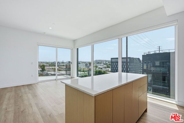 3555 Overland Avenue 305, Los Angeles, CA 90034