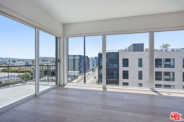 3555 Overland Avenue 305, Los Angeles, CA 90034