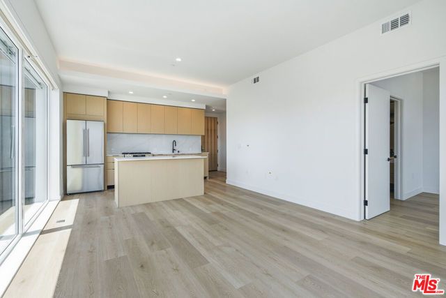 3555 Overland Avenue 305, Los Angeles, CA 90034