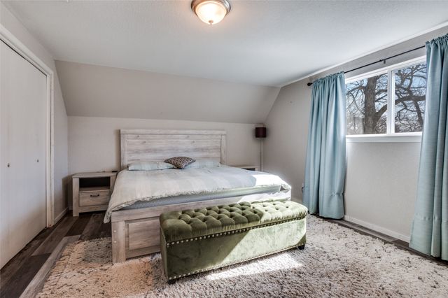 2214 W 11th Street, Irving, TX 75060