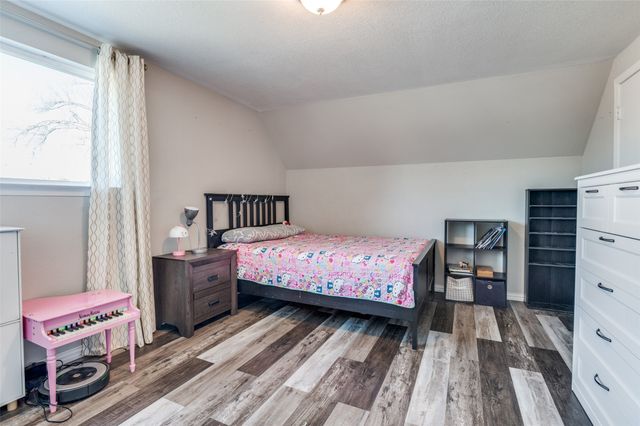 2214 W 11th Street, Irving, TX 75060