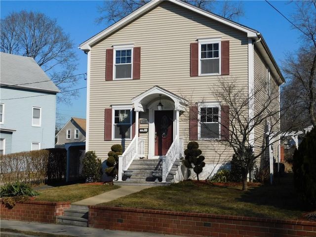 215 Bourne Avenue, East Providence, RI 02916