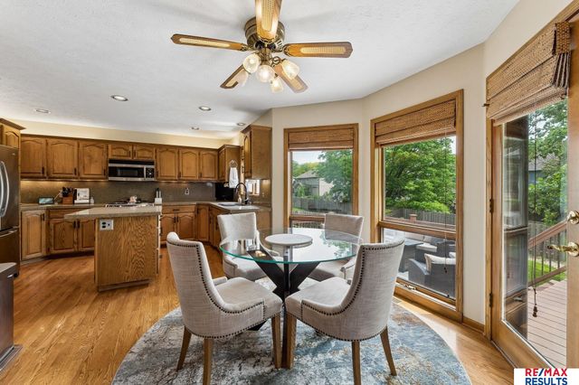 6151 S 102 Avenue, Omaha, NE 68127