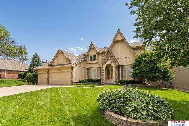 6151 S 102 Avenue, Omaha, NE 68127