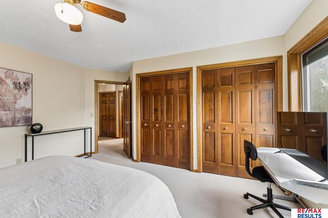 6151 S 102 Avenue, Omaha, NE 68127