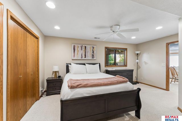 6151 S 102 Avenue, Omaha, NE 68127