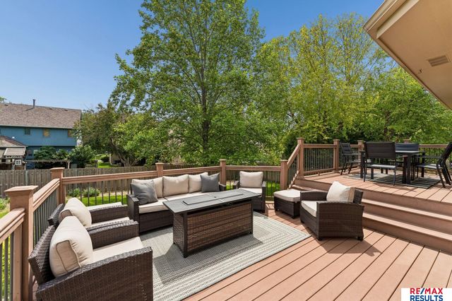 6151 S 102 Avenue, Omaha, NE 68127