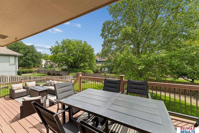 6151 S 102 Avenue, Omaha, NE 68127