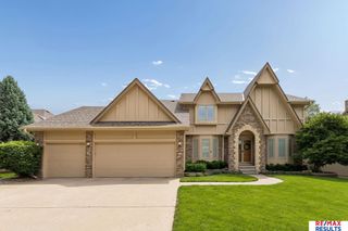 6151 S 102 Avenue, Omaha, NE 68127