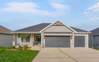 8461 Primrose Street, De Soto, KS 66018