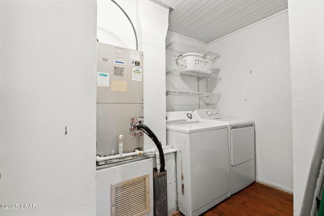 209 E Lakeshore Drive, Panama City Beach, FL 32413