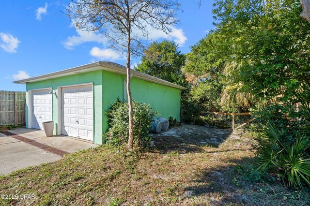 209 E Lakeshore Drive, Panama City Beach, FL 32413