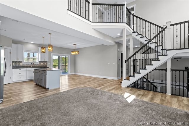 7901 Hillside Drive, Sellersburg, IN 47172