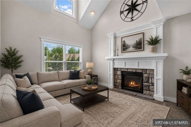 7901 Hillside Drive, Sellersburg, IN 47172