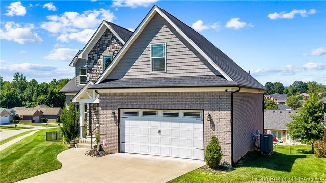 7901 Hillside Drive, Sellersburg, IN 47172